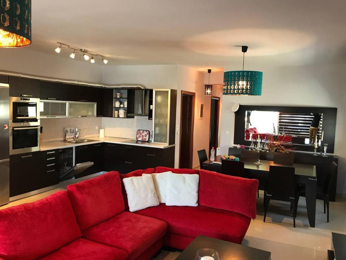 شقة Peramos Luxury Néa Péramos المظهر الخارجي الصورة
